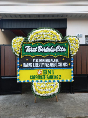 Papan Bunga Duka di Tlogo
