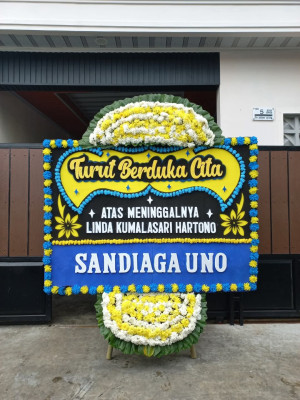 Papan Bunga Duka di Tlogo